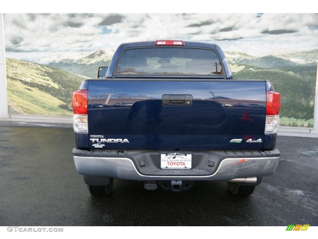 2013 Tundra CrewMax 4x4 - Nautical Blue Metallic / Graphite photo #4