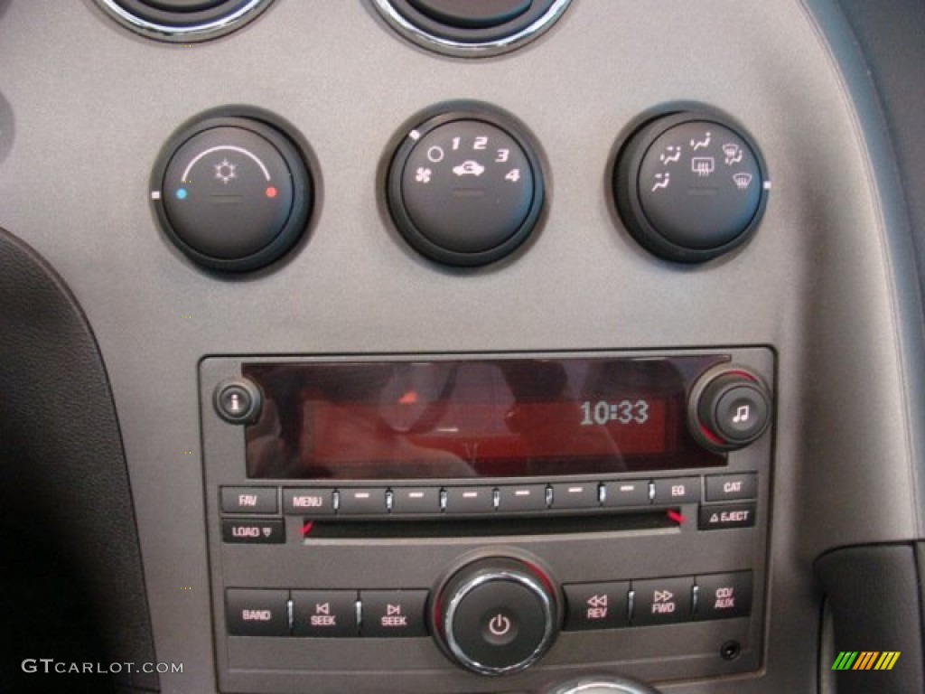 2006 Pontiac Solstice Roadster Controls Photo #74797508