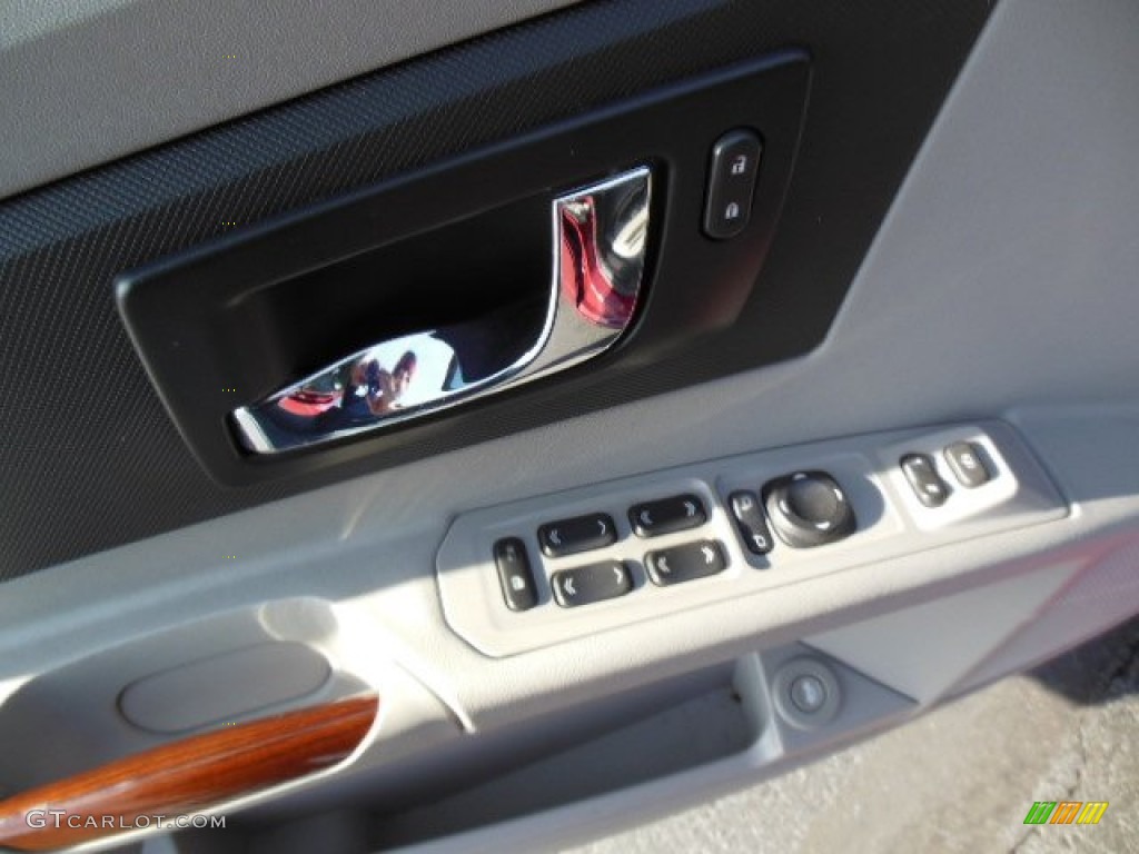 2004 CTS Sedan - Red Line / Light Gray/Ebony photo #14