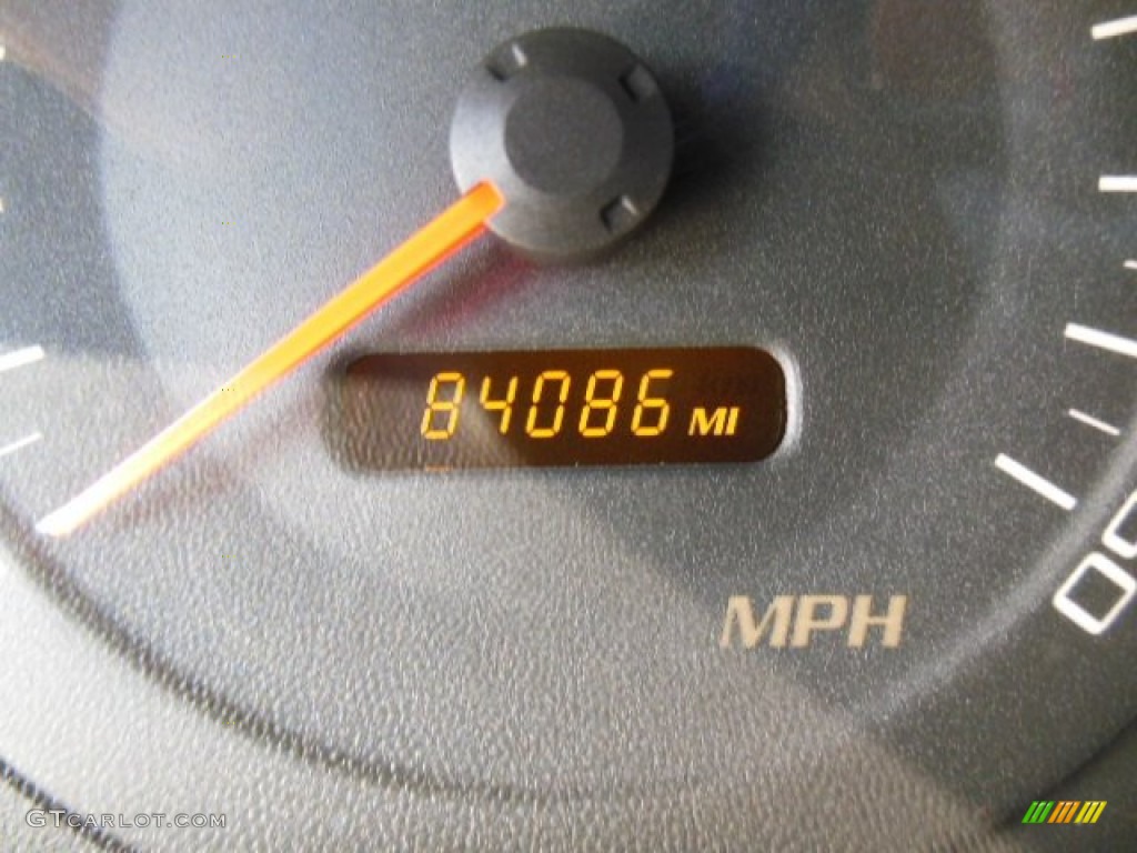 2004 CTS Sedan - Red Line / Light Gray/Ebony photo #19