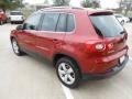 Wild Cherry Metallic - Tiguan SE Photo No. 5
