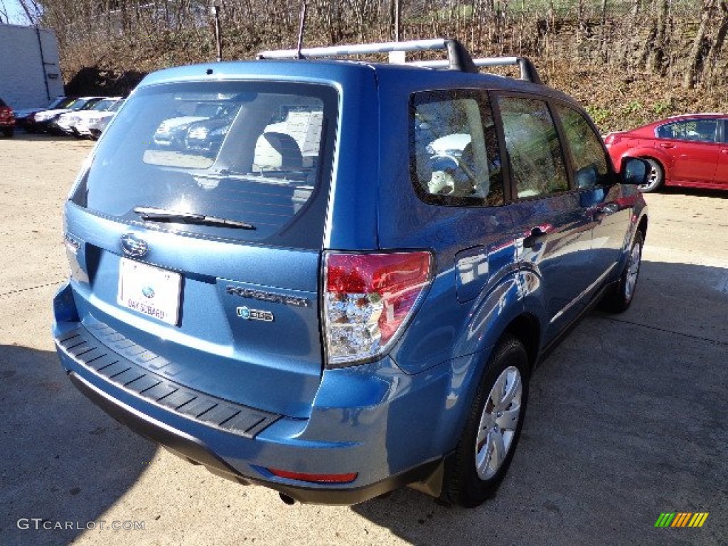 2009 Forester 2.5 X - Newport Blue Pearl / Platinum photo #4