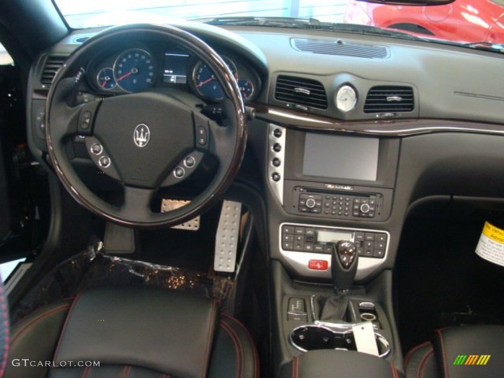 2013 Maserati GranTurismo Convertible GranCabrio Nero Dashboard Photo #74800387