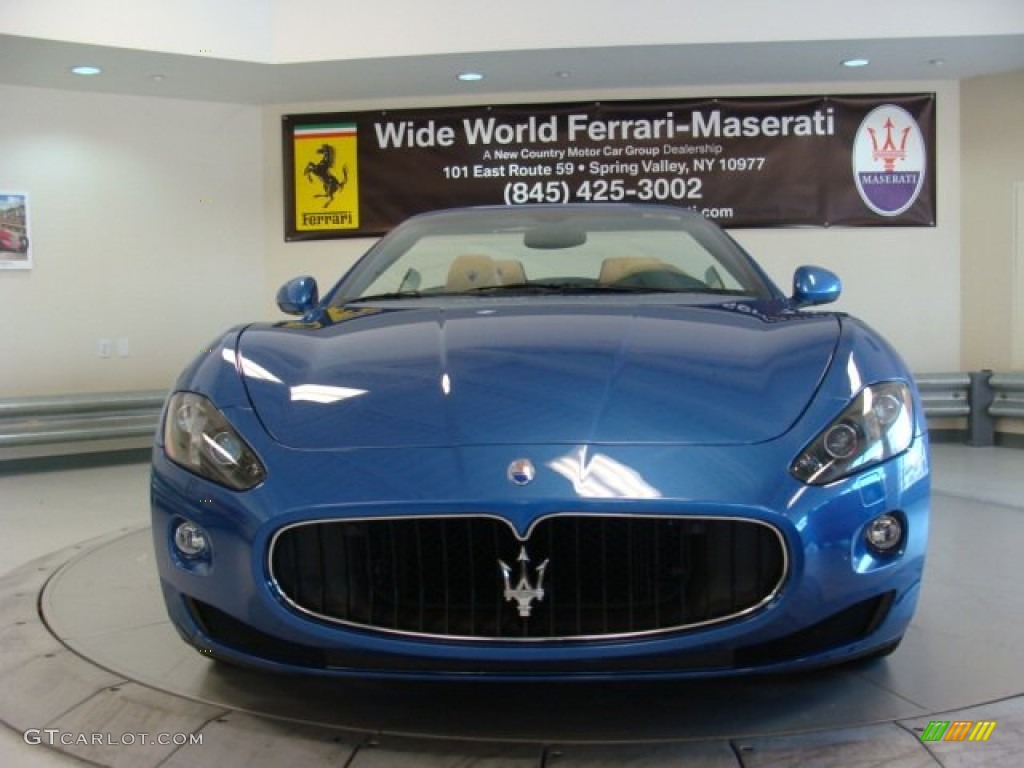 2013 GranTurismo Convertible GranCabrio - Blu Mediterraneo (Blue Metallic) / Pearl Beige photo #3