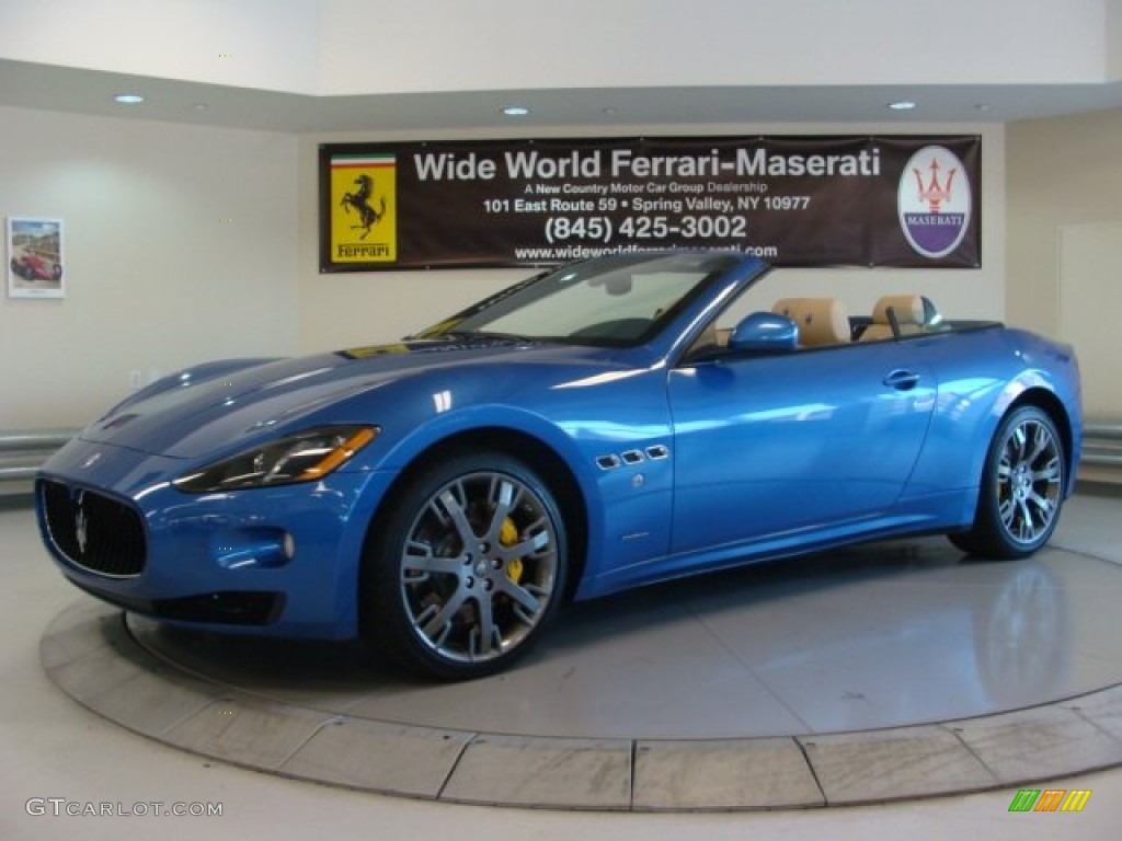 2013 GranTurismo Convertible GranCabrio - Blu Mediterraneo (Blue Metallic) / Pearl Beige photo #4