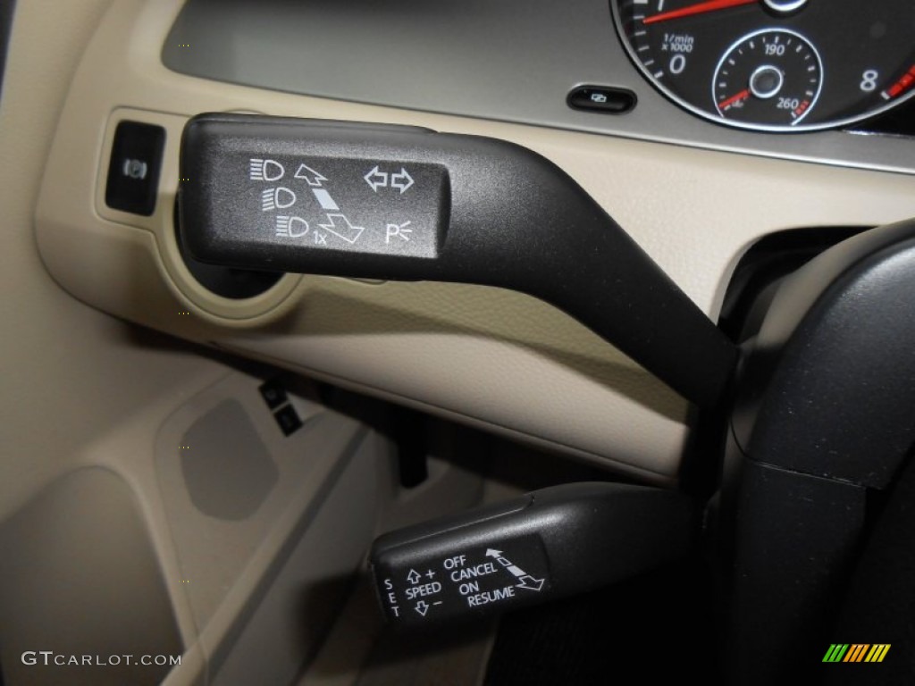 2010 Passat Komfort Sedan - White Gold Metallic / Cornsilk Beige photo #28