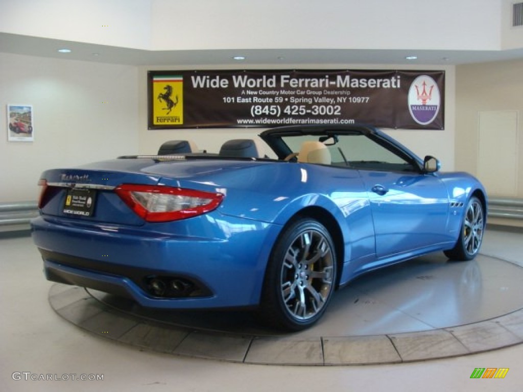 2013 GranTurismo Convertible GranCabrio - Blu Mediterraneo (Blue Metallic) / Pearl Beige photo #12