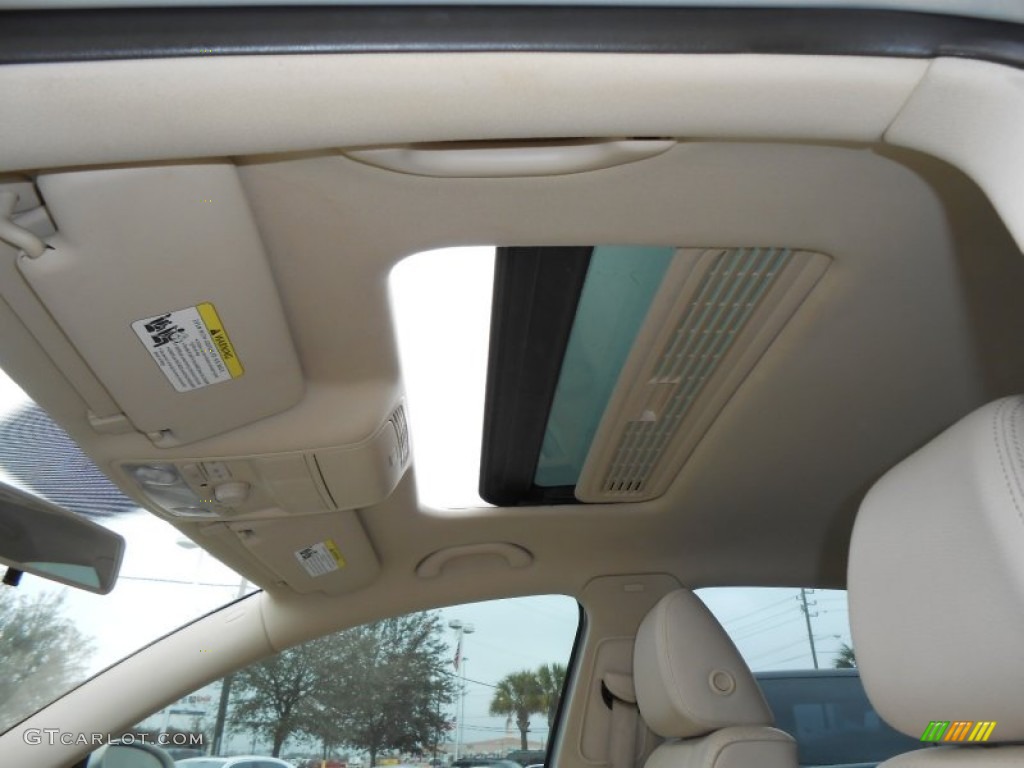 2010 Passat Komfort Sedan - White Gold Metallic / Cornsilk Beige photo #32
