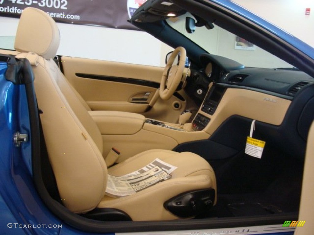 2013 GranTurismo Convertible GranCabrio - Blu Mediterraneo (Blue Metallic) / Pearl Beige photo #19