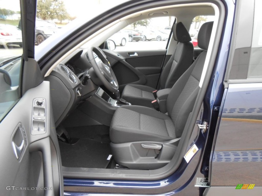 Black Interior 2013 Volkswagen Tiguan S Photo #74801463