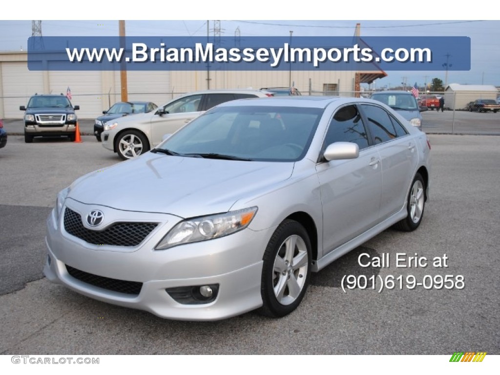 2010 Camry SE V6 - Classic Silver Metallic / Dark Charcoal photo #1