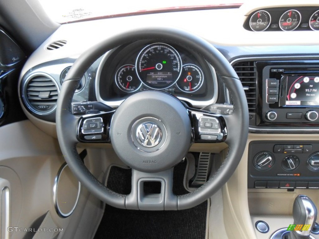 2013 Volkswagen Beetle Turbo Convertible Beige Steering Wheel Photo #74804567
