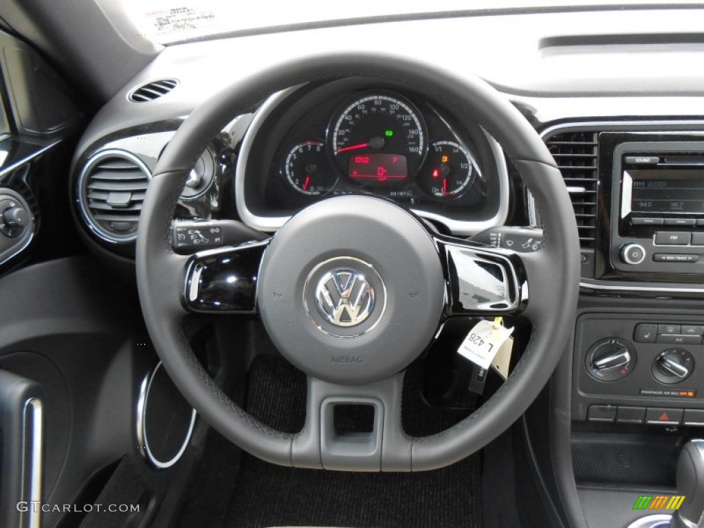 2013 Volkswagen Beetle 2.5L Convertible 50s Edition Beige Steering Wheel Photo #74805236