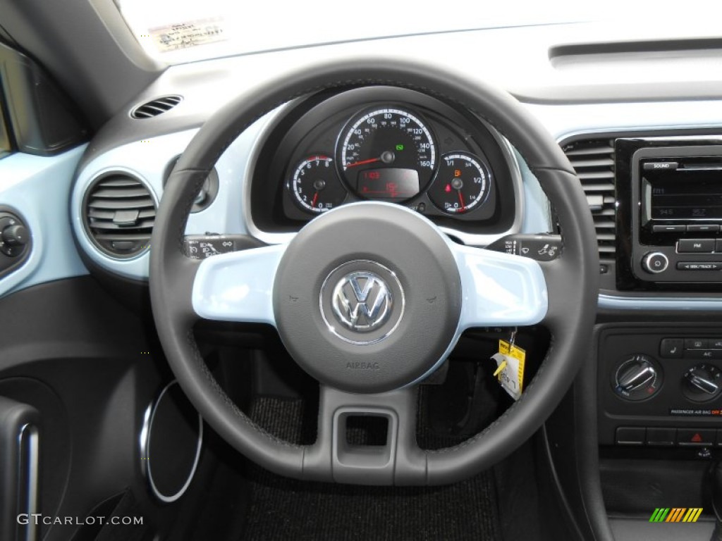2013 Volkswagen Beetle 2.5L Titan Black Steering Wheel Photo #74806541
