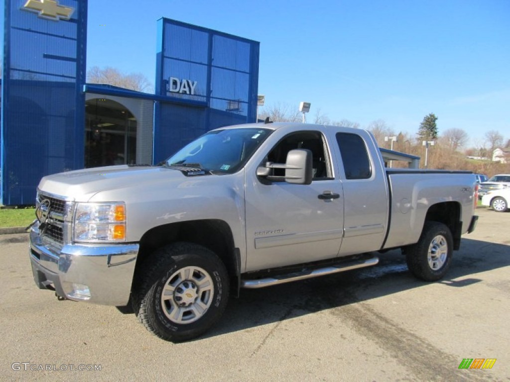 Sheer Silver Metallic Chevrolet Silverado 2500HD