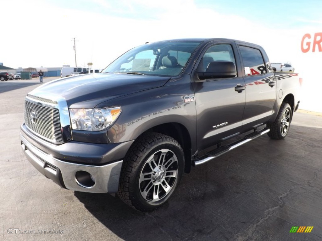 2013 Tundra TSS CrewMax - Magnetic Gray Metallic / Graphite photo #3