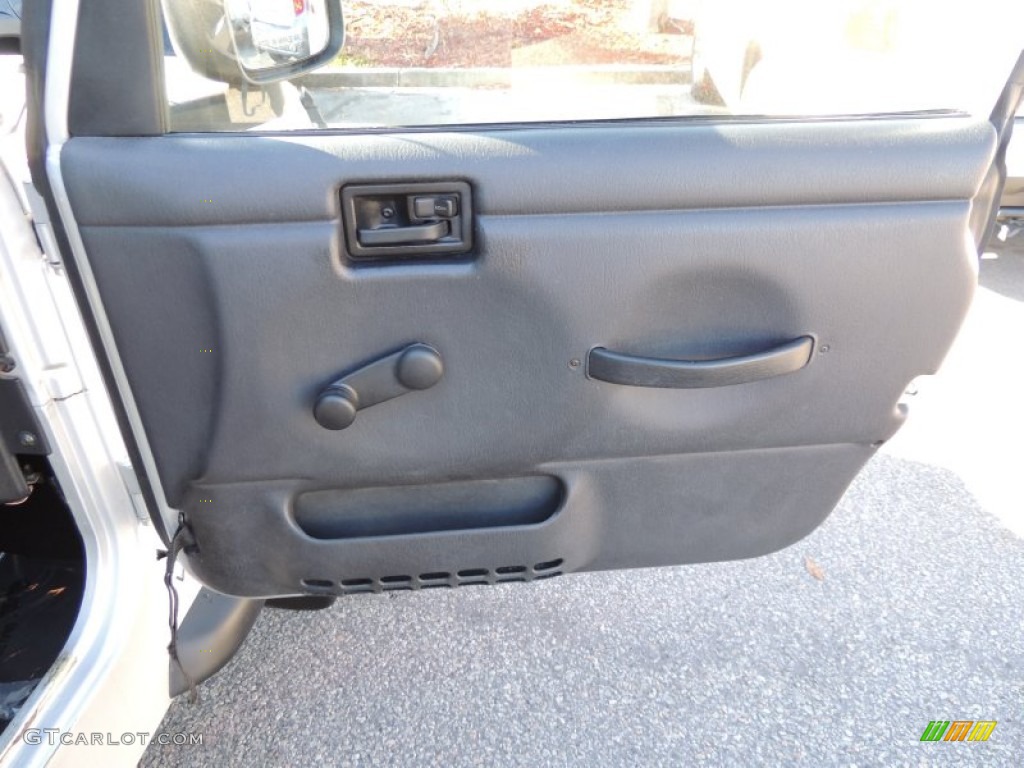 2004 Wrangler Sport 4x4 - Bright Silver Metallic / Dark Slate Gray photo #8
