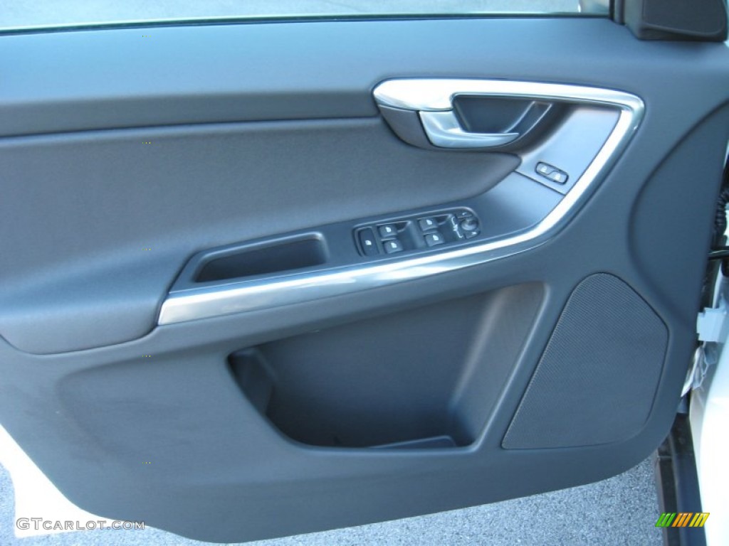 2013 Volvo XC60 3.2 AWD Off Black Door Panel Photo #74817917