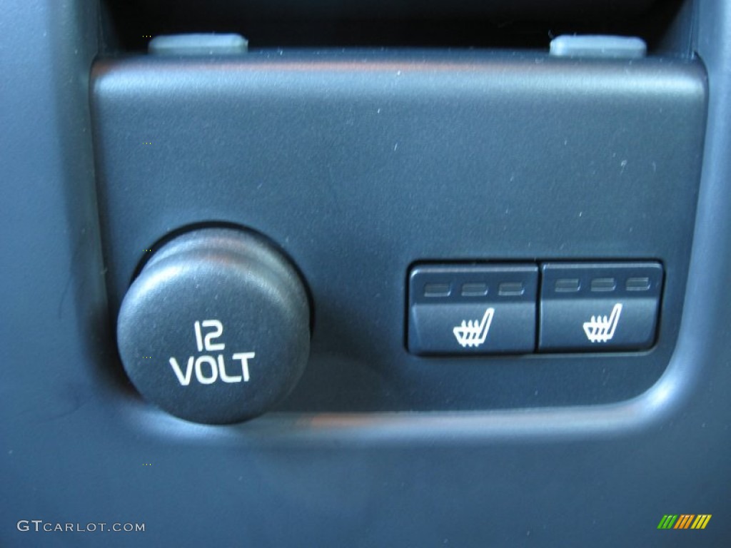 2013 Volvo XC60 3.2 AWD Controls Photo #74817959