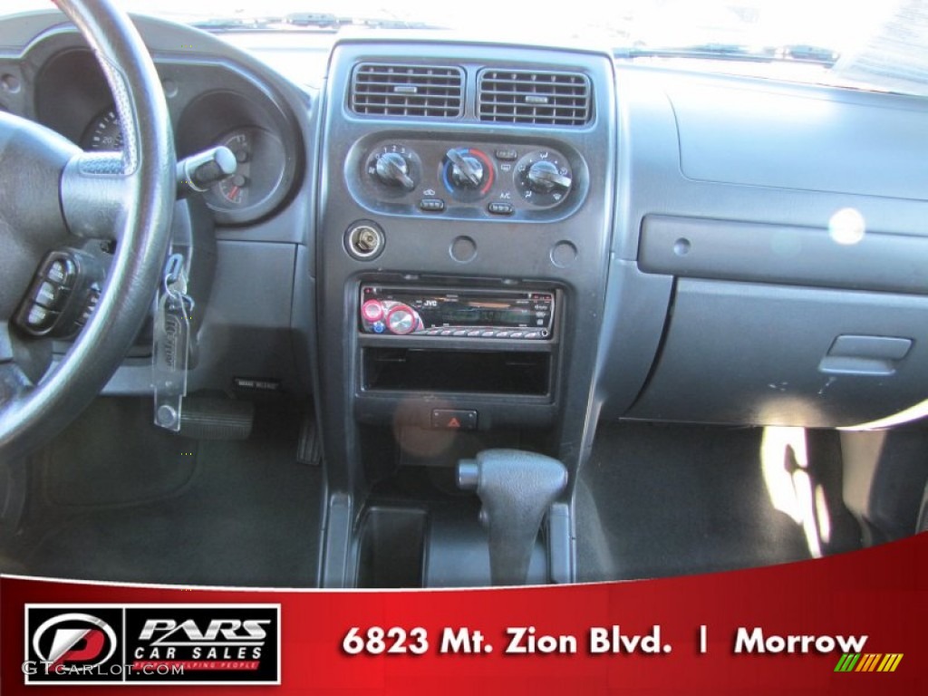 2002 Xterra XE V6 - Molten Lava Metallic / Gray Celadon photo #10