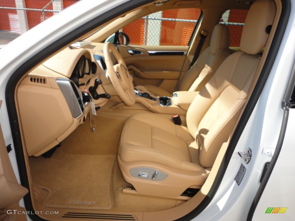 Luxor Beige Interior 2013 Porsche Cayenne Diesel Photo #74823753