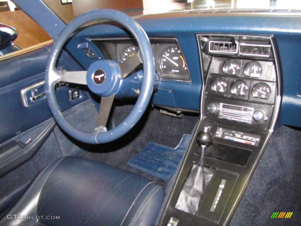 1981 Corvette Coupe - Dark Blue Metallic / Dark Blue photo #9