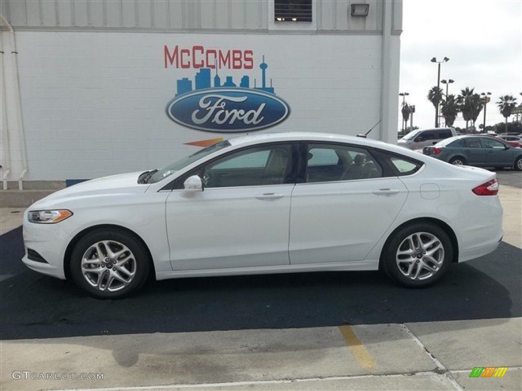 2013 Fusion SE - Oxford White / Dune photo #2