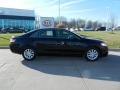 Black - Camry XLE Photo No. 2