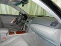 Black - Camry XLE Photo No. 21