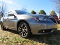 Tungsten Metallic - 200 S Sedan Photo No. 4