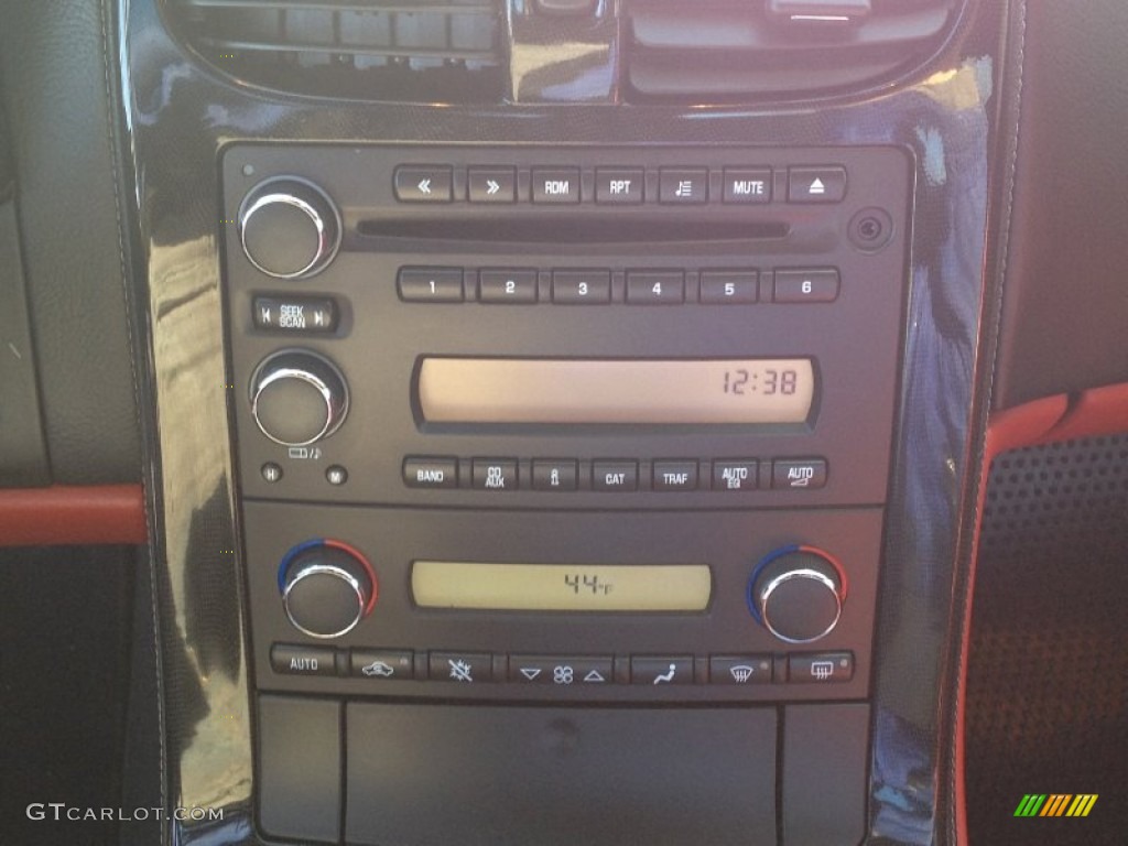 2010 Chevrolet Corvette Grand Sport Convertible Controls Photo #74827934