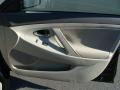 Black - Camry LE Photo No. 15