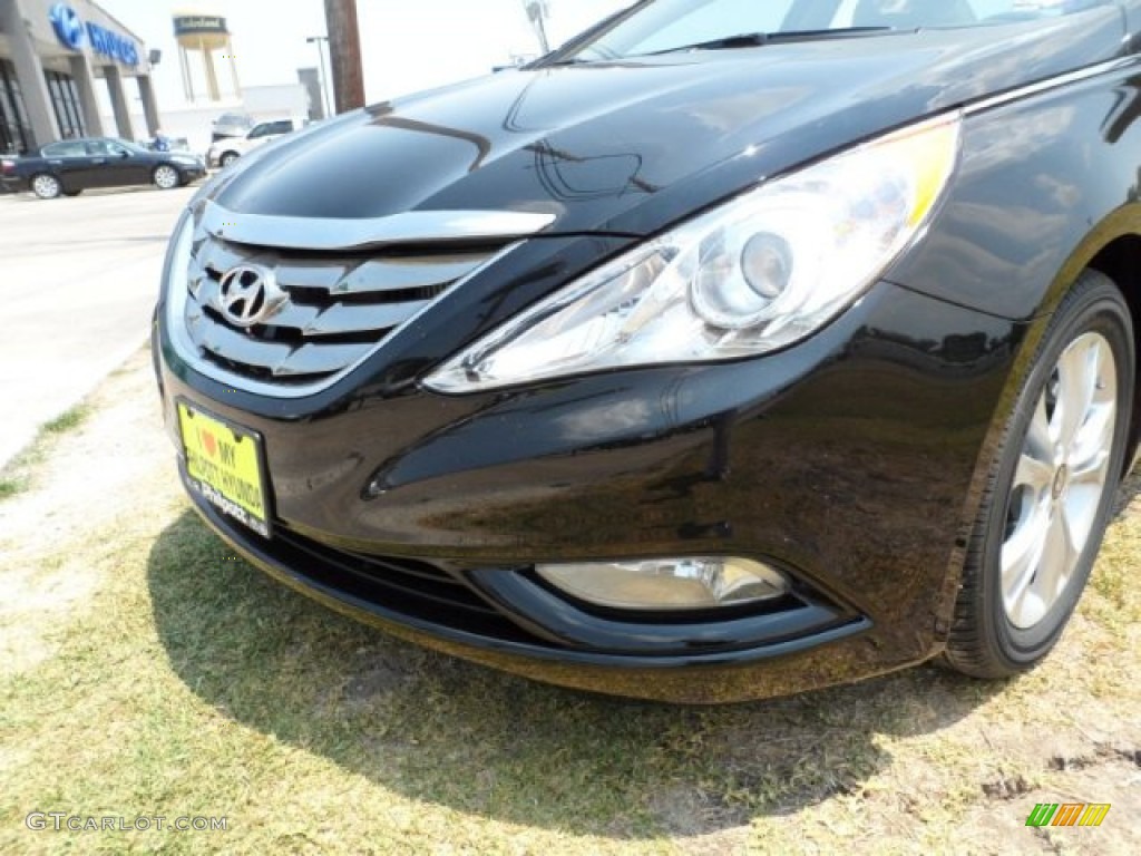 2011 Sonata Limited 2.0T - Midnight Black / Gray photo #10