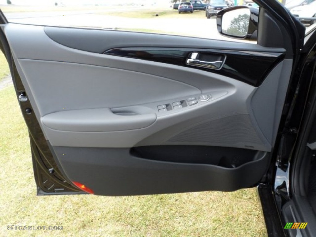 2011 Sonata Limited 2.0T - Midnight Black / Gray photo #24