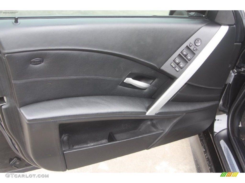 2007 BMW M5 Sedan Door Panel Photos
