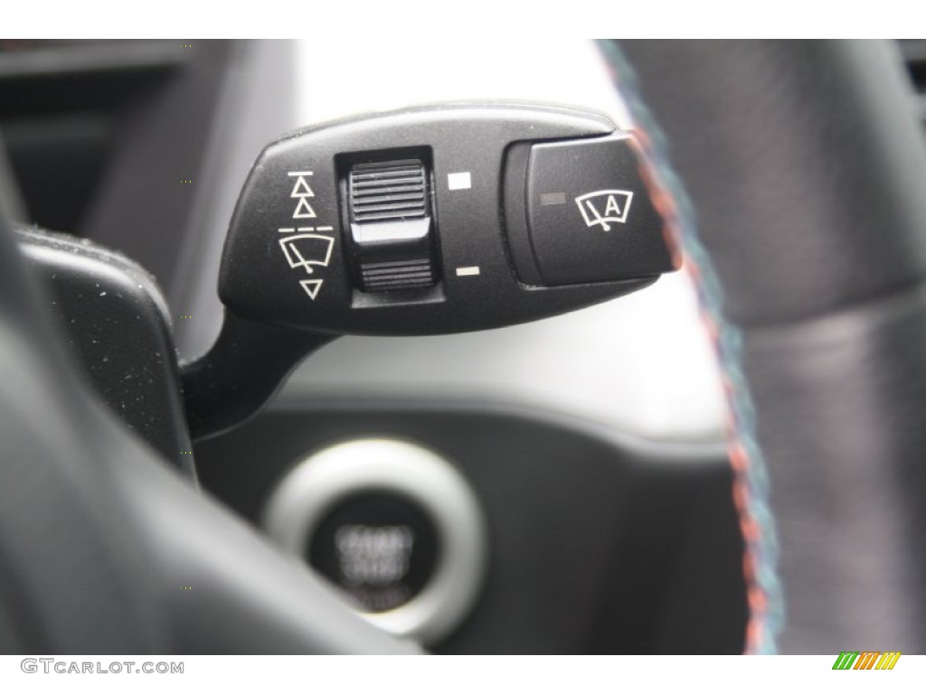 2007 BMW M5 Sedan Controls Photo #74832416