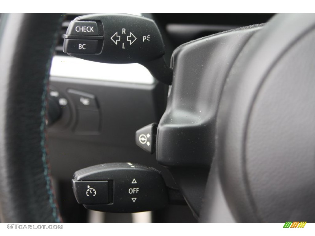 2007 BMW M5 Sedan Controls Photo #74832457