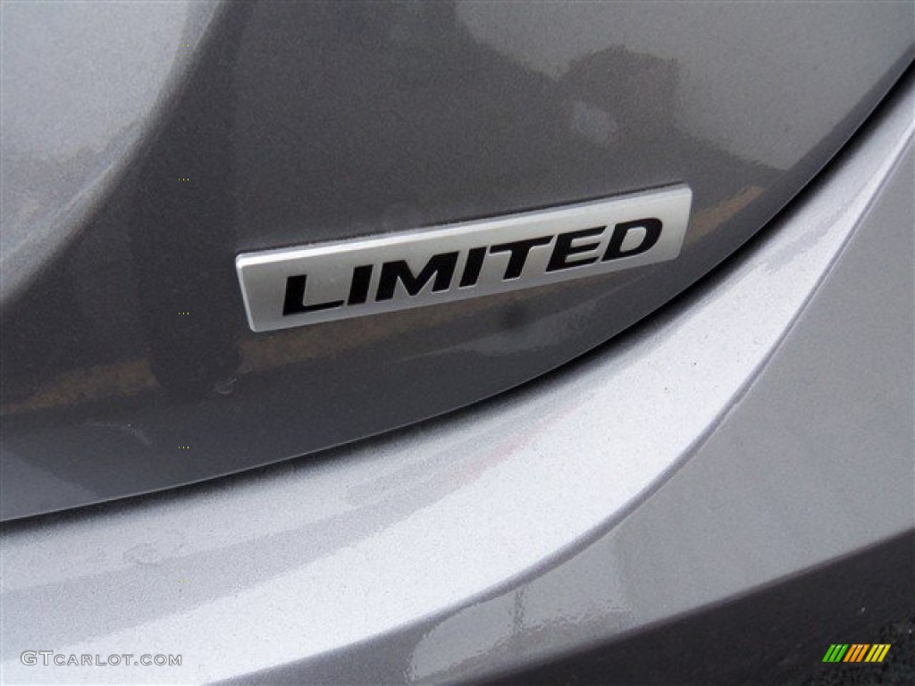 2013 Elantra Limited - Titanium Gray Metallic / Gray photo #9