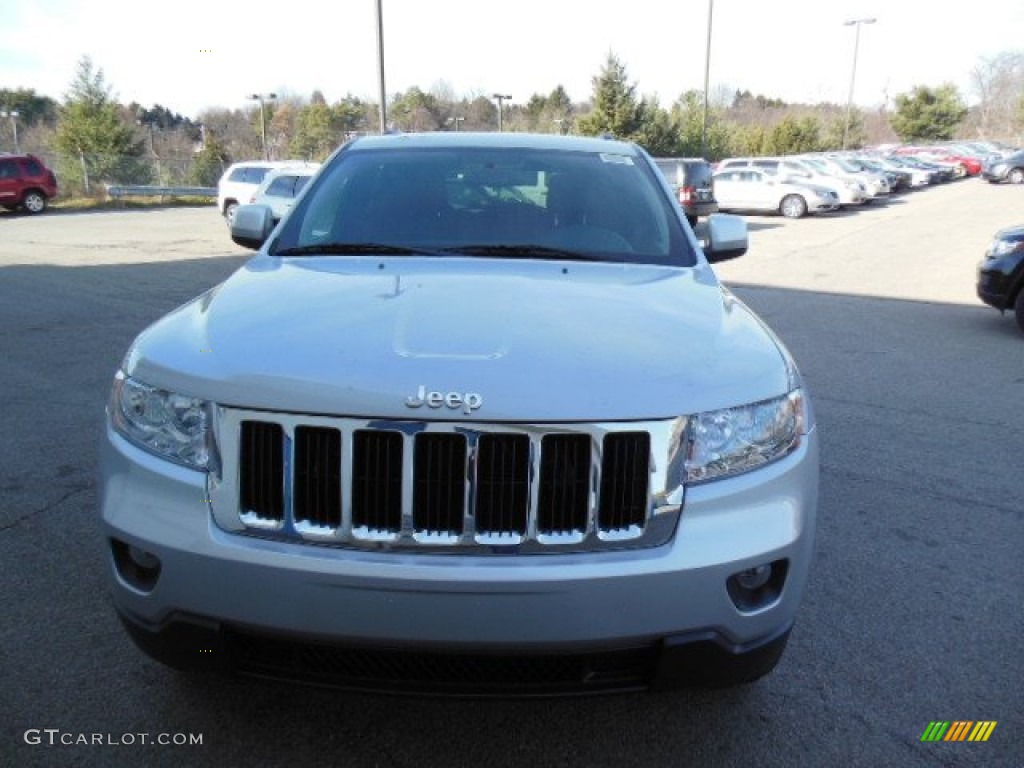 2013 Grand Cherokee Laredo X Package 4x4 - Bright Silver Metallic / Black photo #3