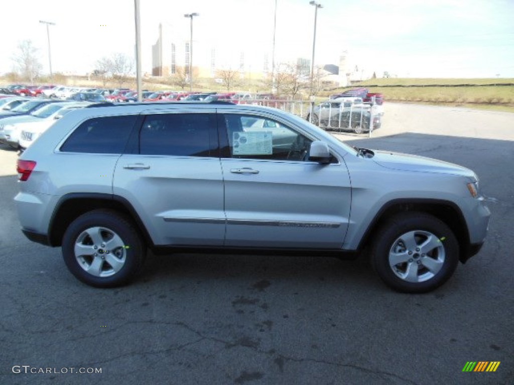 2013 Grand Cherokee Laredo X Package 4x4 - Bright Silver Metallic / Black photo #5
