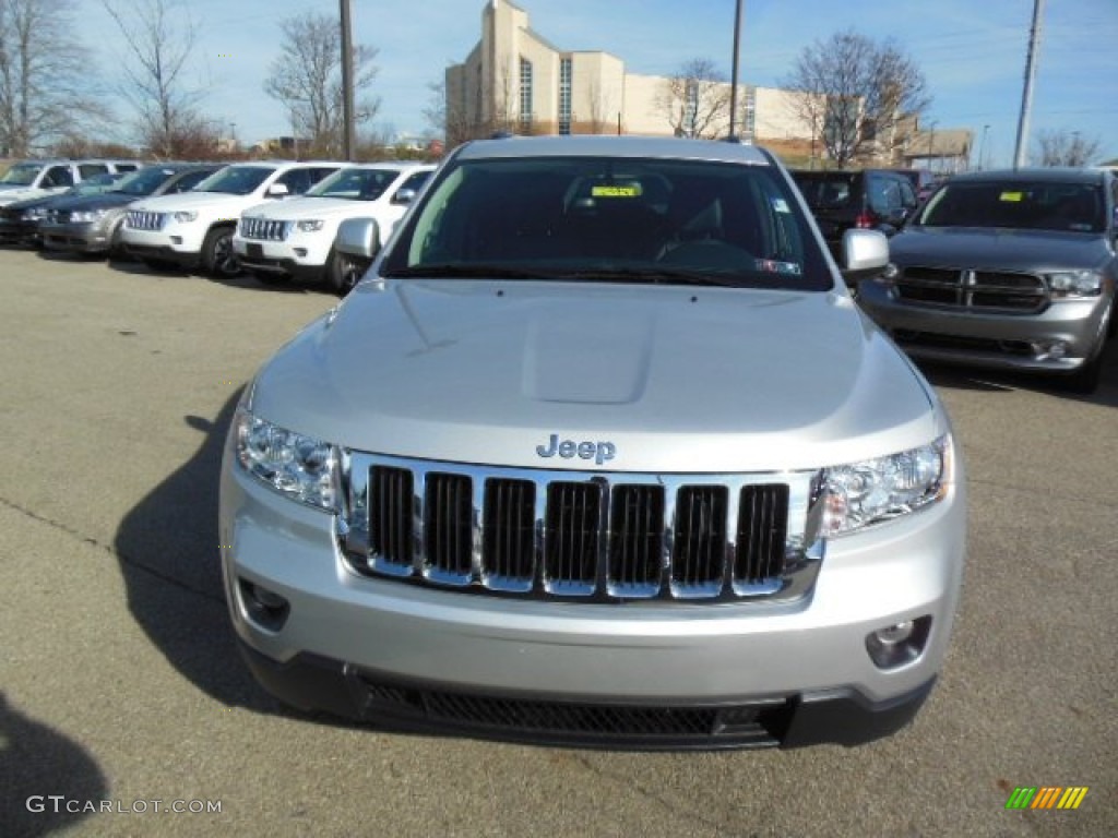 2013 Grand Cherokee Laredo X Package 4x4 - Bright Silver Metallic / Black photo #3