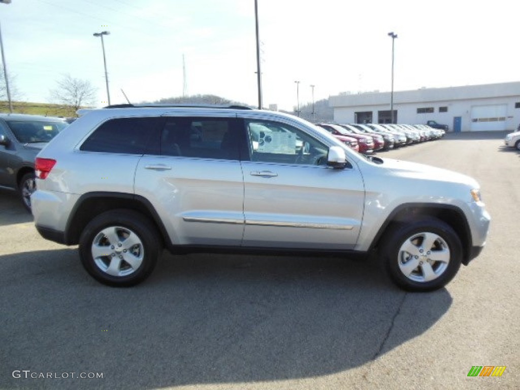 2013 Grand Cherokee Laredo X Package 4x4 - Bright Silver Metallic / Black photo #5