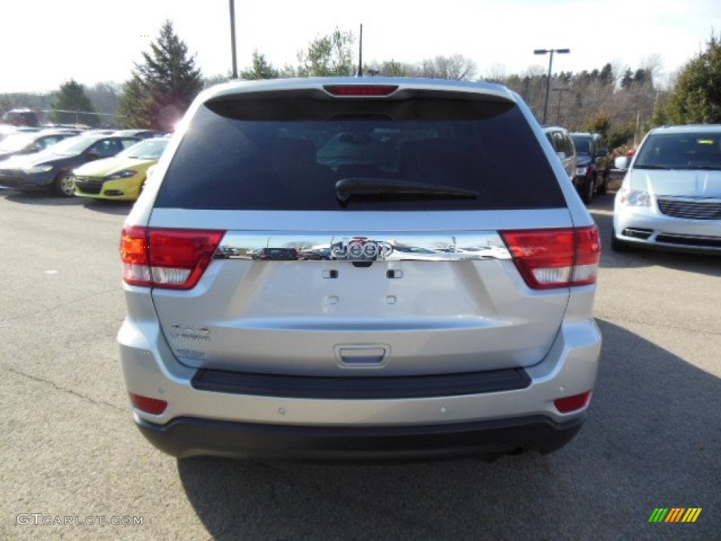 2013 Grand Cherokee Laredo X Package 4x4 - Bright Silver Metallic / Black photo #7