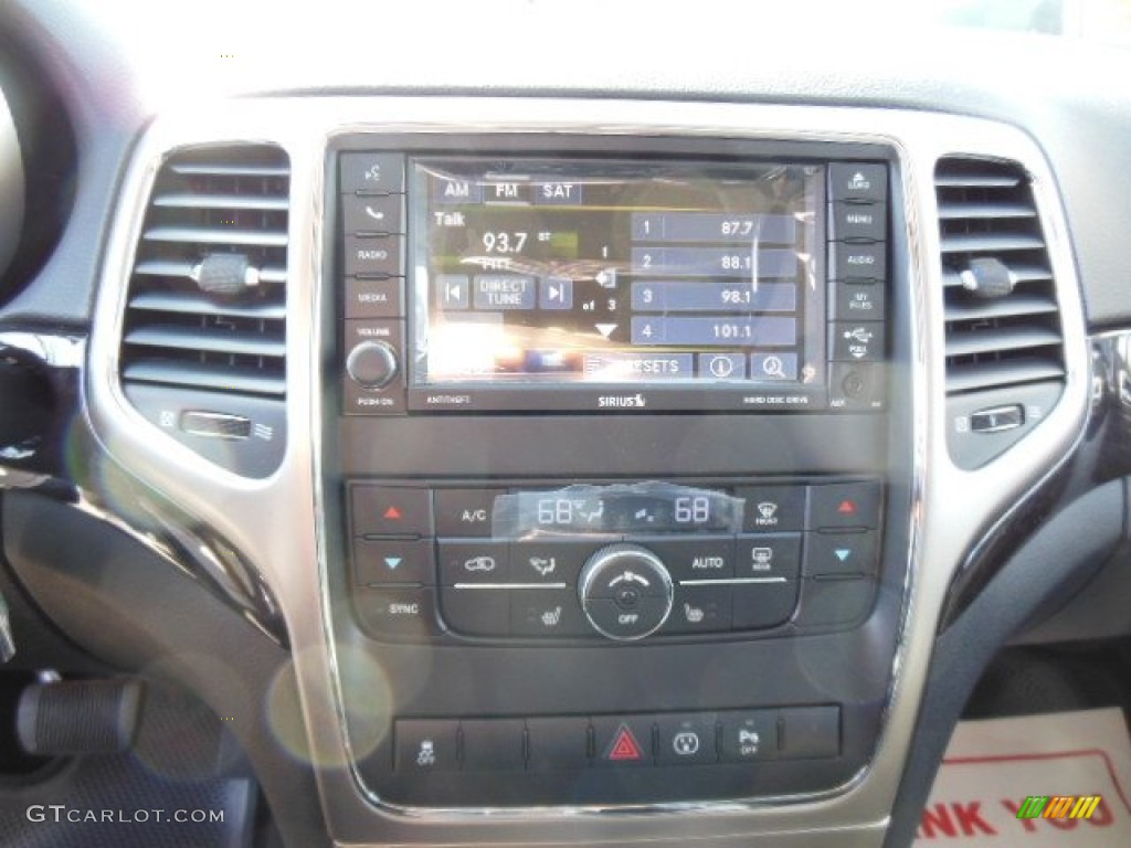 2013 Grand Cherokee Laredo X Package 4x4 - Bright Silver Metallic / Black photo #16