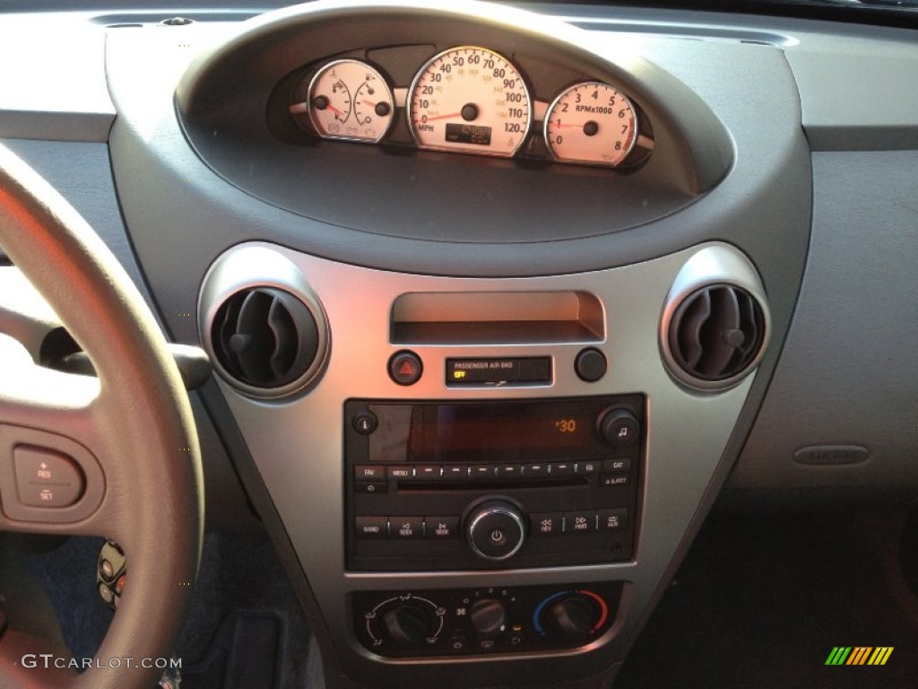 2006 Saturn ION 3 Sedan Controls Photo #74841812