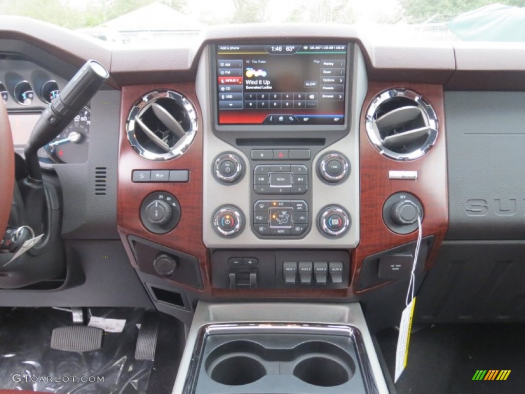 2013 Ford F250 Super Duty King Ranch Crew Cab 4x4 Controls Photo #74842553