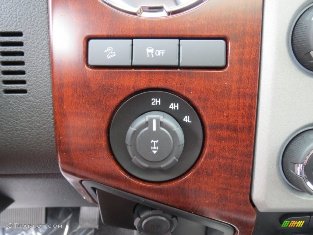 2013 Ford F250 Super Duty King Ranch Crew Cab 4x4 Controls Photo #74842625