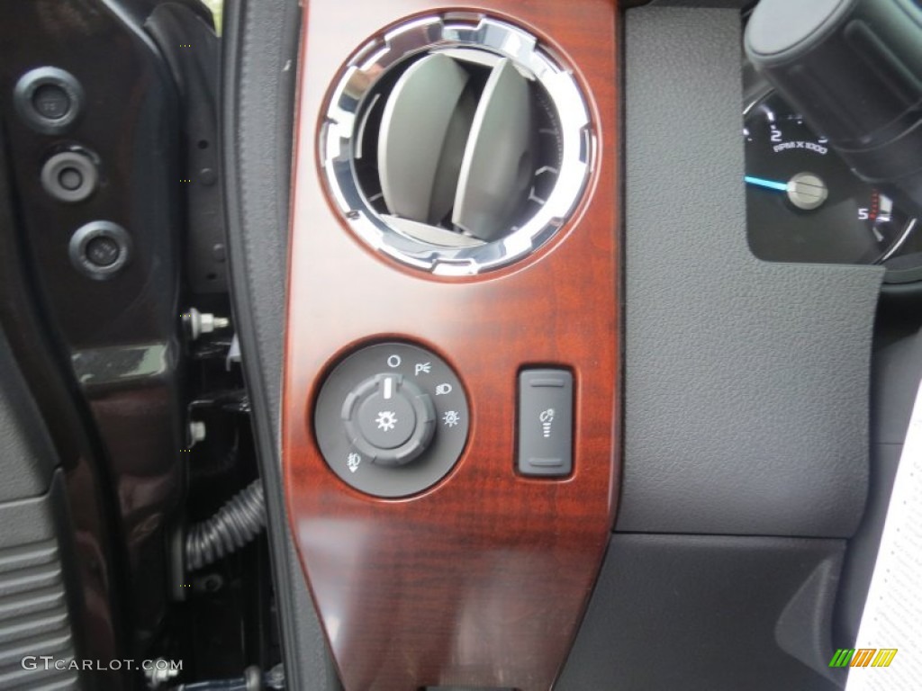2013 Ford F250 Super Duty King Ranch Crew Cab 4x4 Controls Photo #74842691