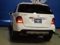 Arctic White - ML 350 4Matic Photo No. 6