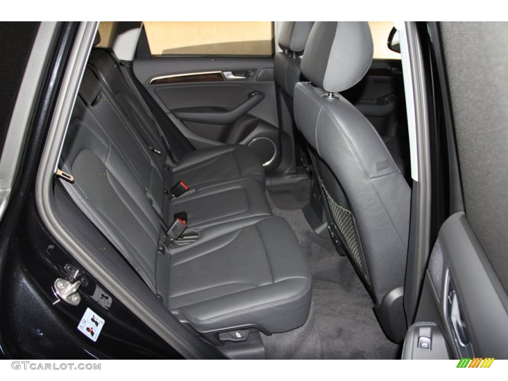Black Interior 2013 Audi Q5 2.0 TFSI hybrid quattro Photo #74843095